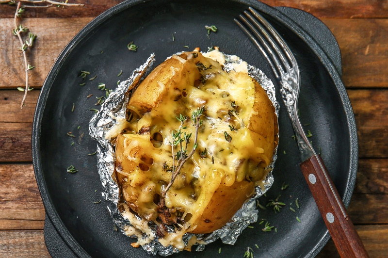Papas rellenas a la parrilla