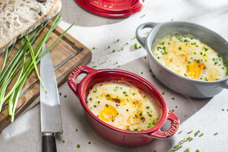 Huevos al horno con queso