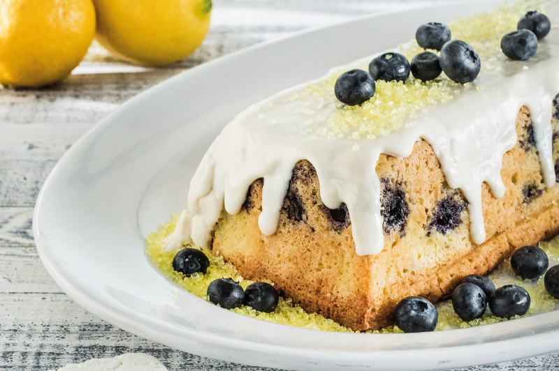 Budín de ricotta, limón y arándanos